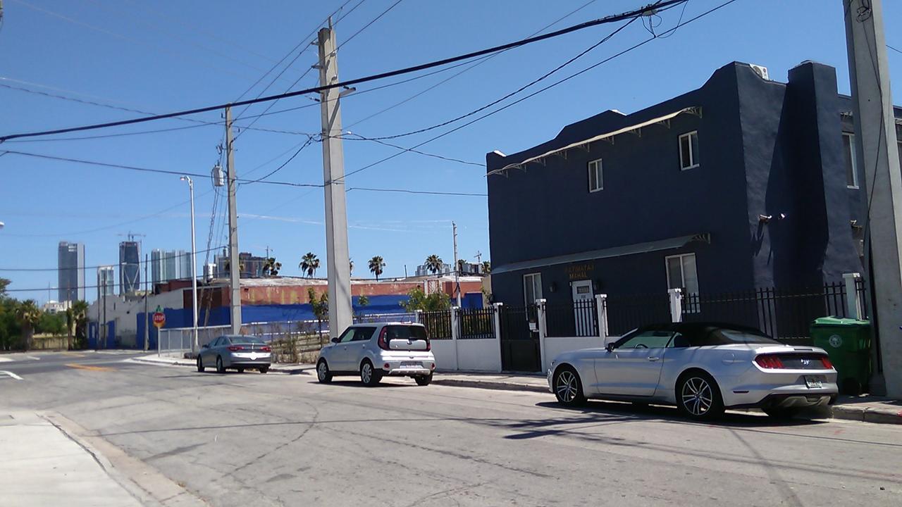 Fatimataj Mahal Pensión Miami